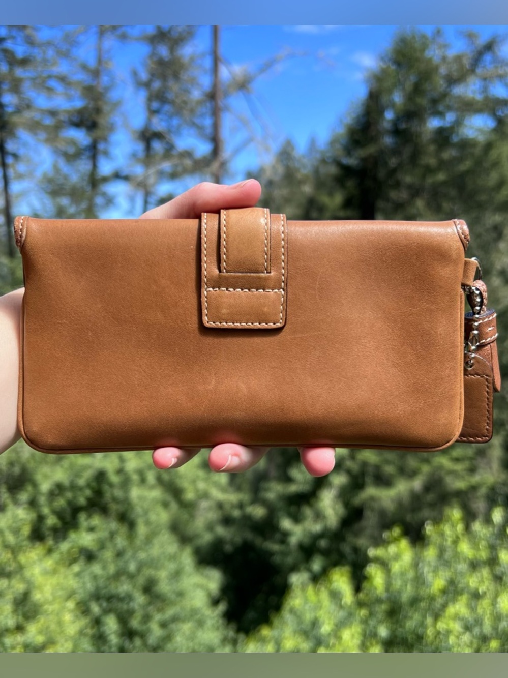 COACH VINTAGE Brown Leather Clutch with Wallet Closing Flap and Tassel AUTHENTIC - Picture 2 of 13